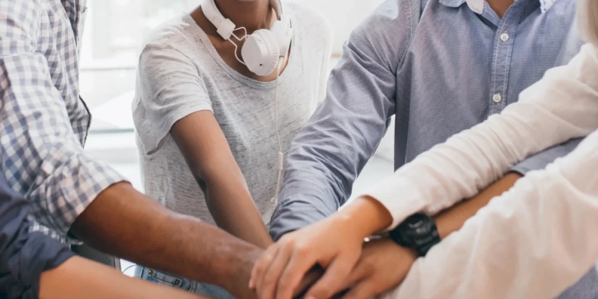 A humanização não é uma moda. As pessoas não sobrevivem sem empresas, e as empresas não sobrevivem sem pessoas. O respeito deve de ser mútuo. A humanização não é uma moda. As pessoas não sobrevivem sem empresas, e as empresas não sobrevivem sem pessoas. O respeito deve de ser mútuo.